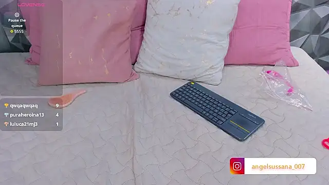 HanaWild live sex cam