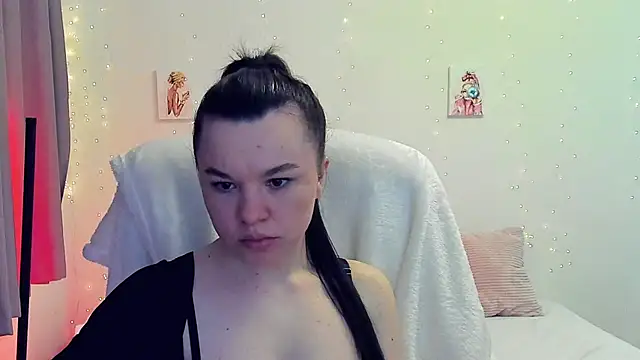 Mia_Mia999's cam snapshot