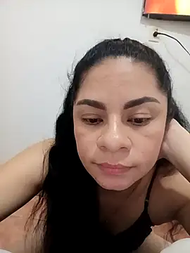 luna_pinky's cam snapshot