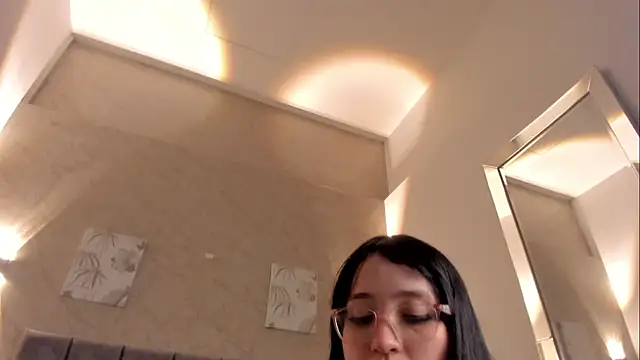 Lunaa_bellaa live sex cam