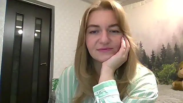 CandyOLimeX live sex cam