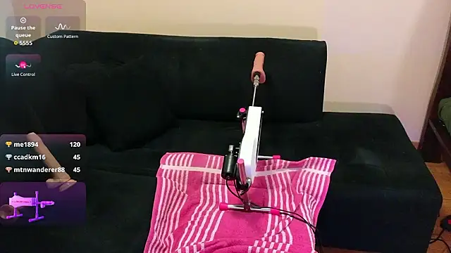 hairyncuteass live sex cam