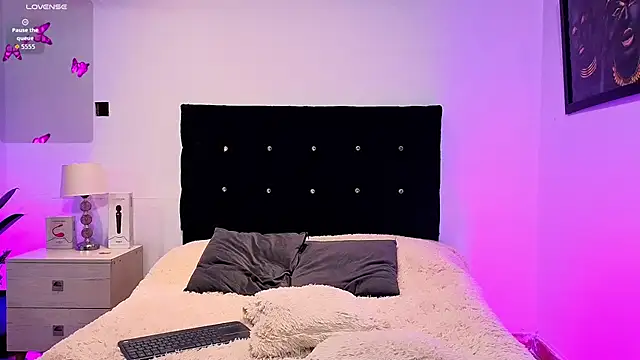 Megan_Do_Santos live sex cam