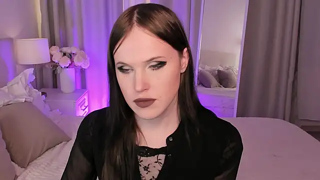 EffieMinki live sex cam