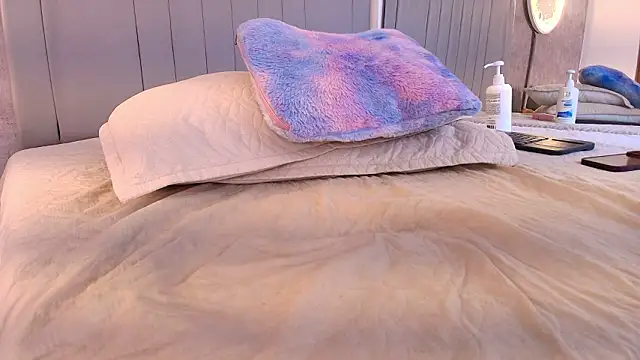 karla-ruiz's cam snapshot