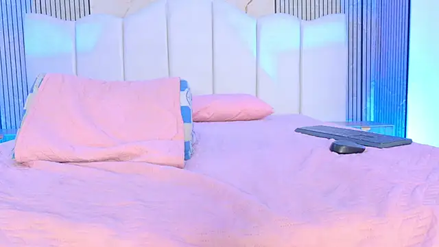 sh_malala's cam snapshot