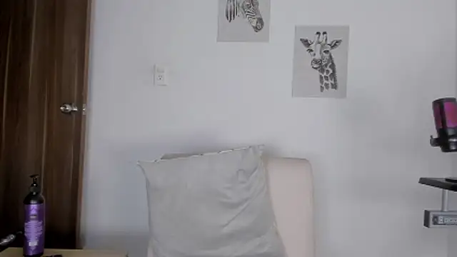 Hanna_Risso's cam snapshot