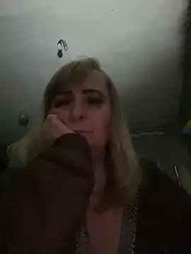 Irina2909@xh live sex cam