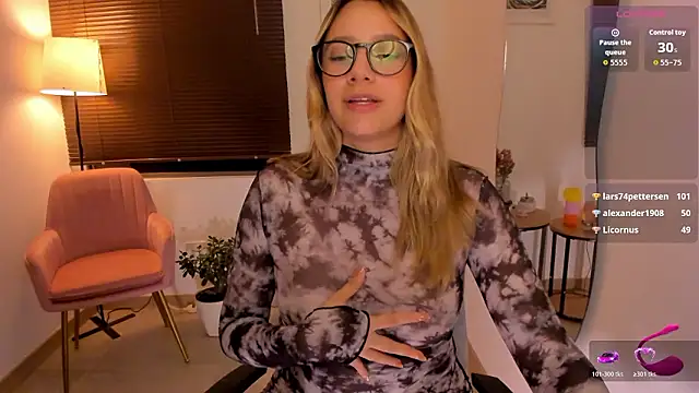 ameliegraham's cam snapshot