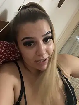 CrazyJessika live sex cam