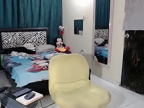 Sashaferrari2000 live sex cam