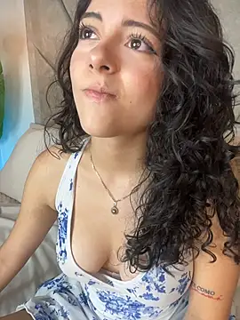 TeaseDollXXX live sex cam