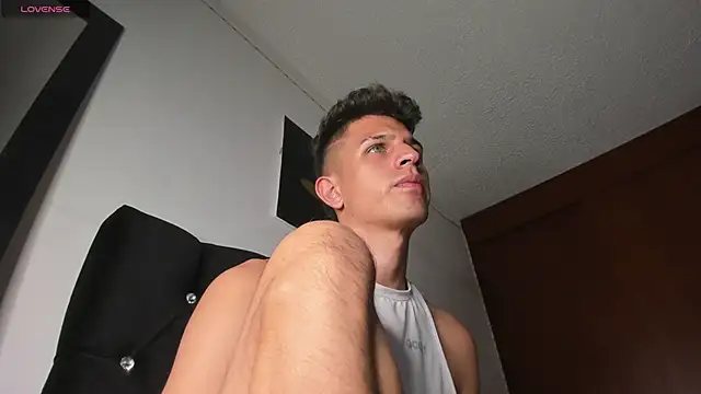 kevin_ahss live sex cam