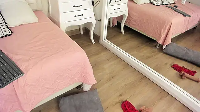 camile_carter's cam snapshot