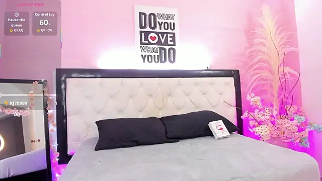 NataliaaCastro's cam snapshot