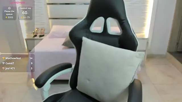 Aini_persa's cam snapshot