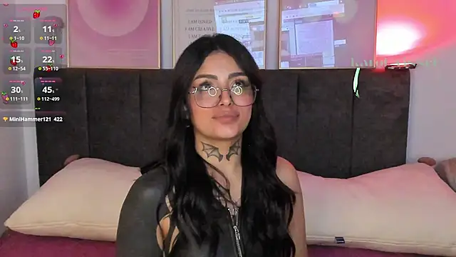 Hinataw33d01's cam snapshot