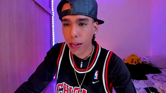 Damianwhite live sex cam