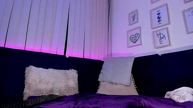 agata_volkov's cam snapshot