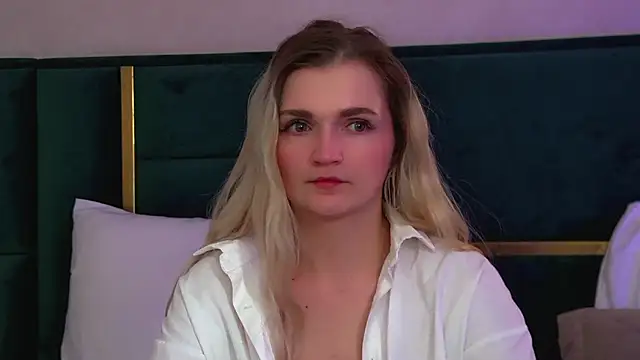 AnnyRaii's cam snapshot