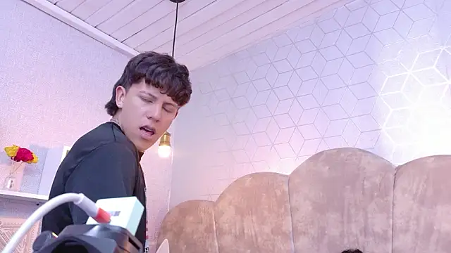 LilithAndLucifer69's cam snapshot