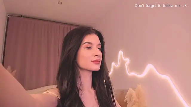 LauraCoy's cam snapshot