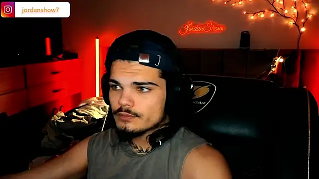 JordanShow live sex cam