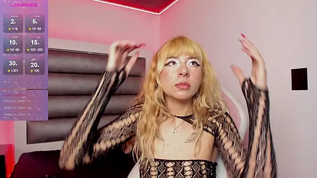 adhalee_js's cam snapshot