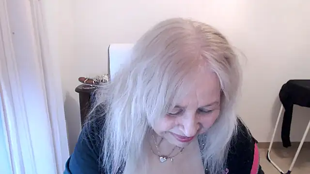 SusiLifeXXX's cam snapshot