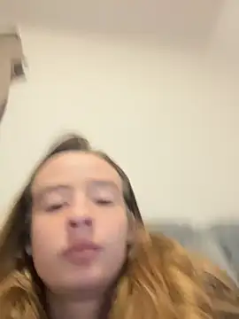 SeccySerena's cam snapshot