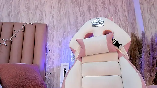 Emely_florence_'s cam snapshot