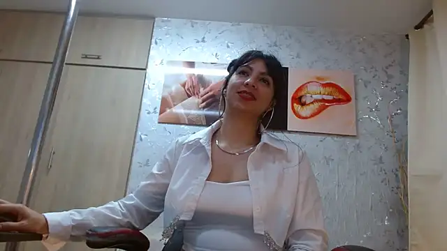 PaulinaRubio_'s cam snapshot