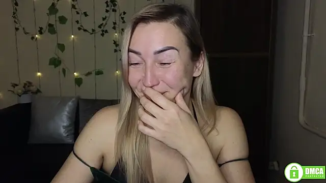 Kiss_julli88I's cam snapshot