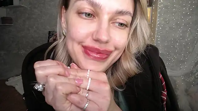 NickyAdamidi live sex cam