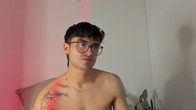 charlie_dicker's cam snapshot