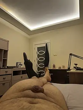 31cektirenbatuu's cam snapshot