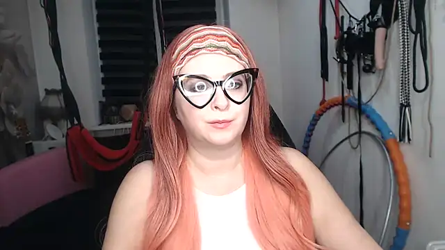 MISSwithDOLLS's cam snapshot