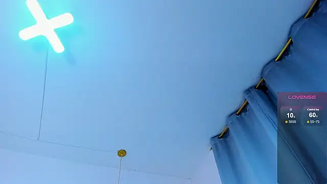 twink_royale18's cam snapshot