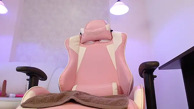 Paulina_Kline's cam snapshot