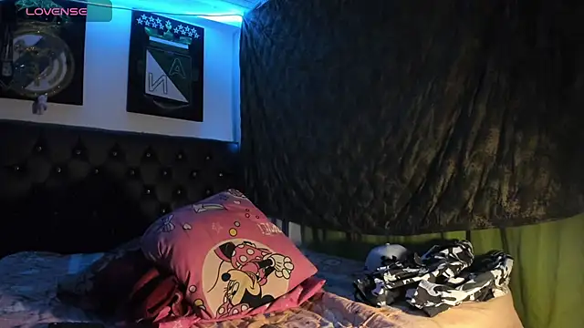 LokyHart's cam snapshot