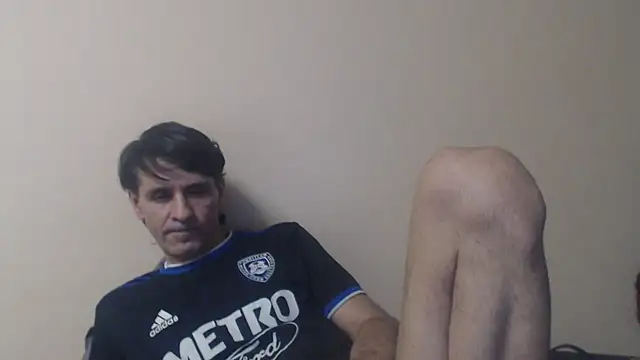 yvesstorm1 live sex cam