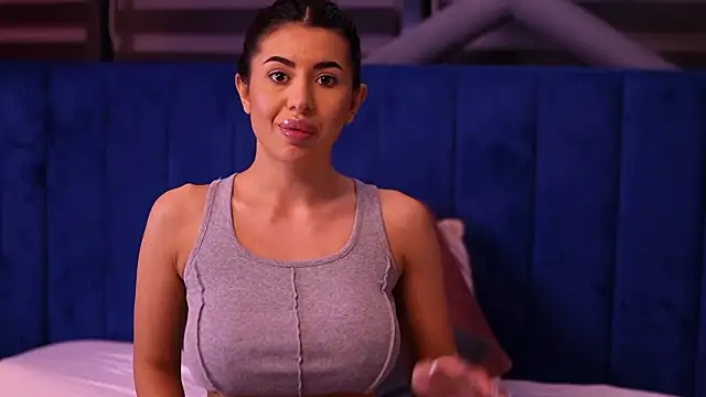 TanyaVonDe's cam snapshot