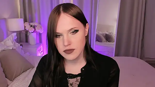 EffieMinki live sex cam