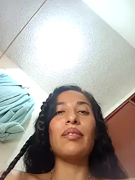 chloewildd_'s cam snapshot