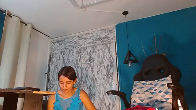 hanna_mooreee's cam snapshot