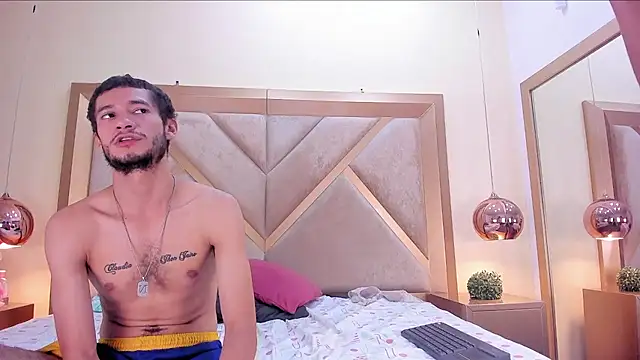 EthanCollen's cam snapshot