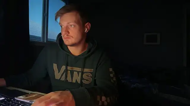 lustylyndon's cam snapshot