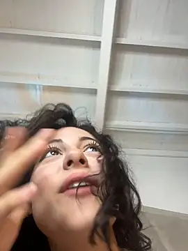 TeaseDollXXX live sex cam