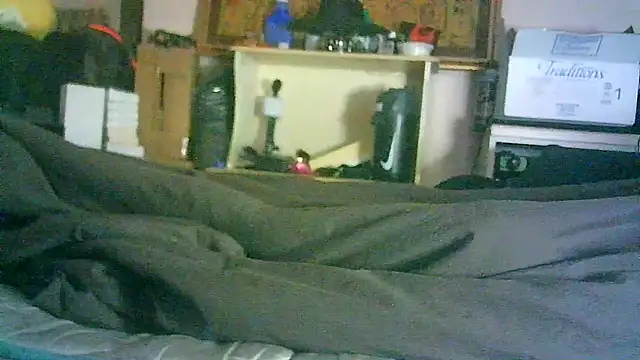 ON3YOULLN3VER_FIR3's cam snapshot