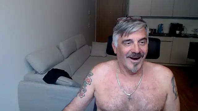 Budapest1958 live sex cam